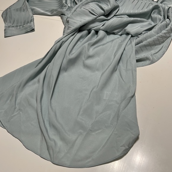 NWT Layden Beautiful Satin Stripe Long Sleeve Wrap Front Dress Mint Green Size S - Picture 10 of 13